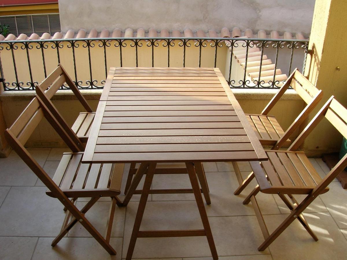 Appartamento Nel Cuore Di Villasimius 1 Piano Exterior photo